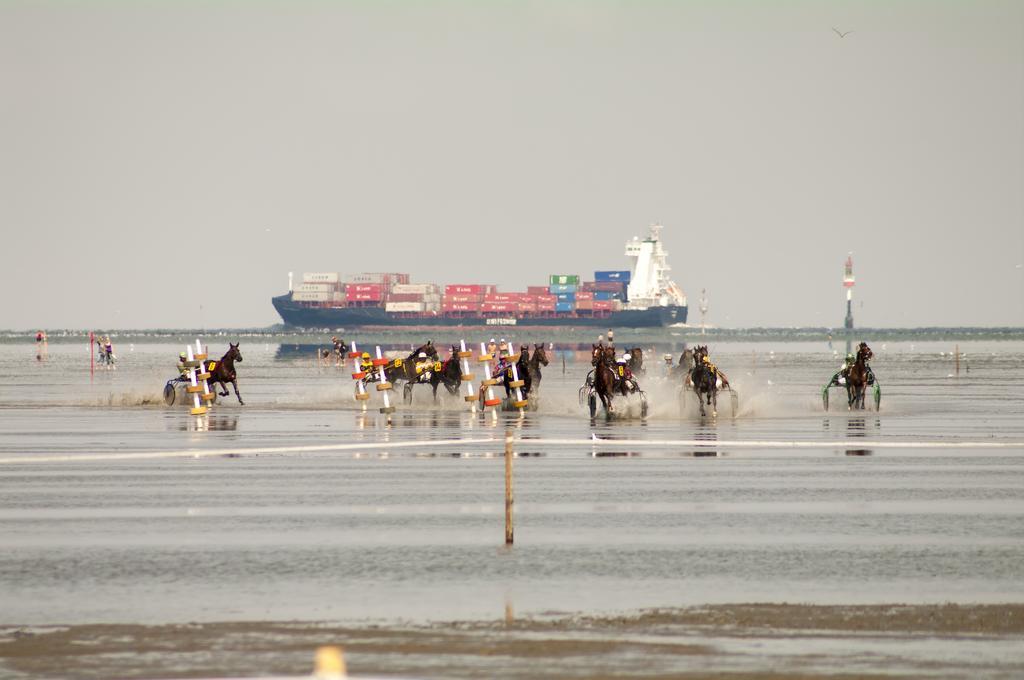 Hotel Wehrburg Cuxhaven Buitenkant foto